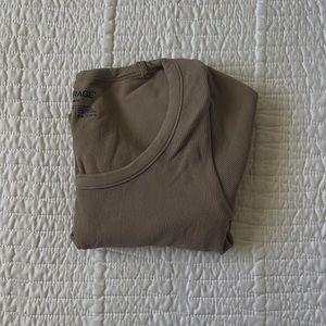 brown garage fitted top